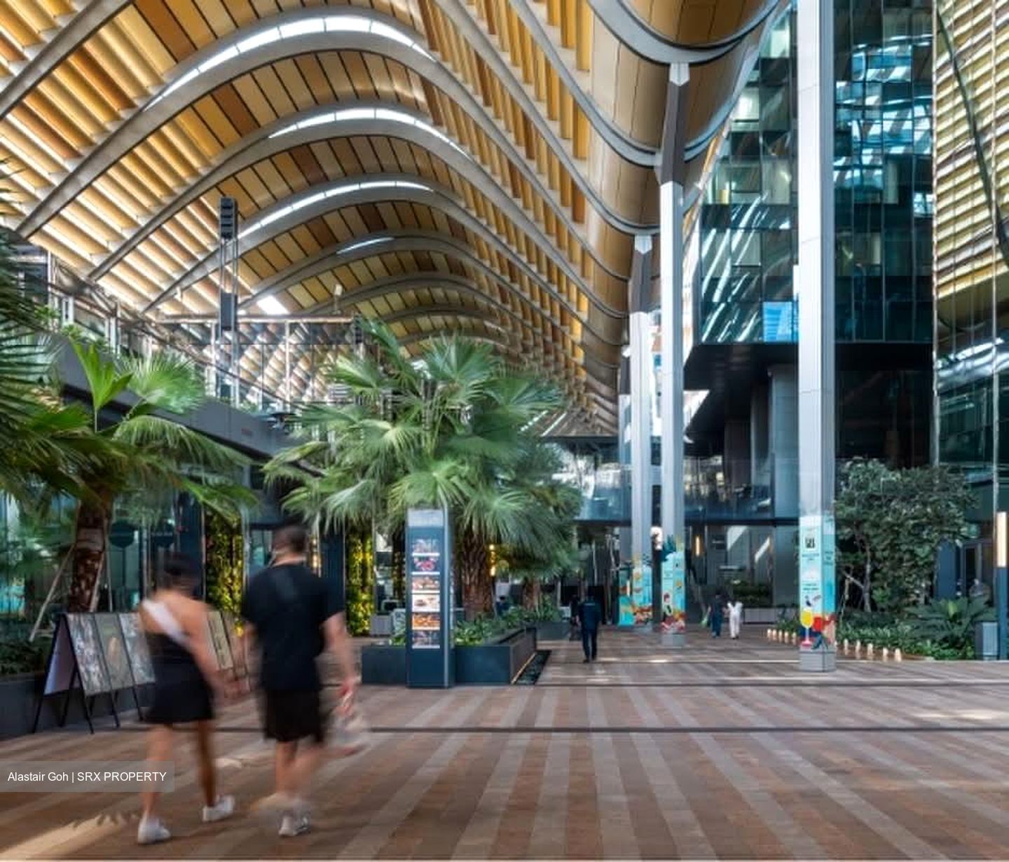 Esplanade Mall (D1), Retail #582144361
